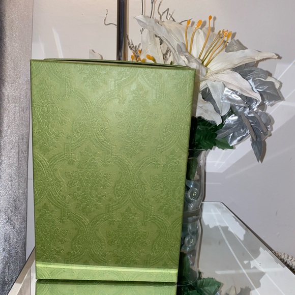 Authentic Gucci Gift box - Picture 3 of 4